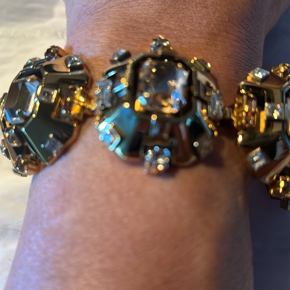 Lanvin Atelier Swarovski Gold Bracelet. - Picture 8 of 16